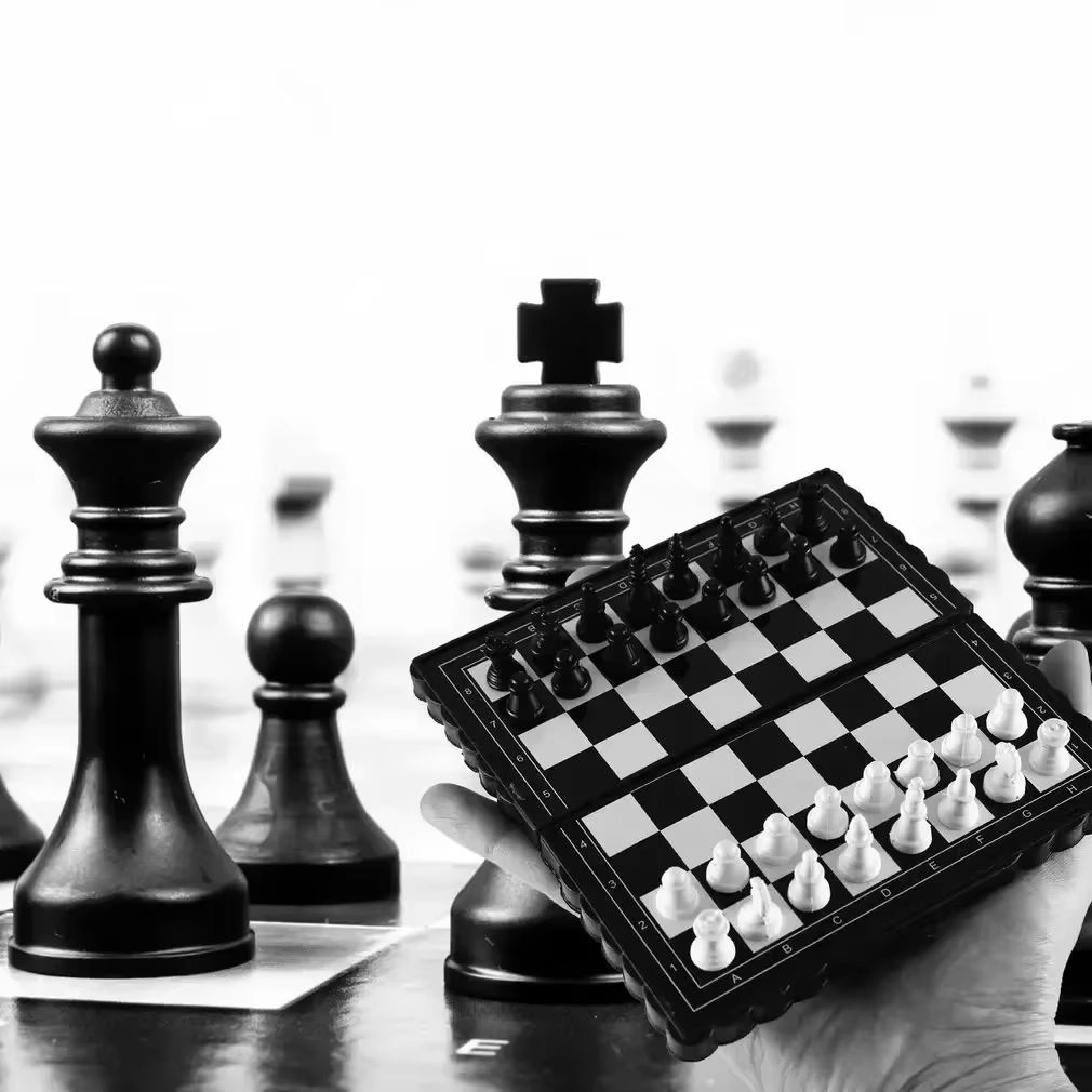 1Pc Mini Magnetic  Chess Set   - Kids Outdoor Activity Toys recensie en prijs